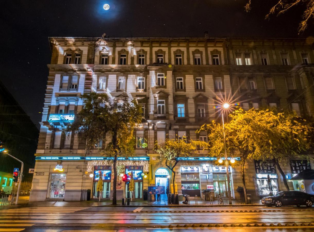 Full Moon Budapest Eksteriør billede